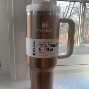 Stanley Quencher H2.0 Tumbler (40oz, Rose Quartz Glow)